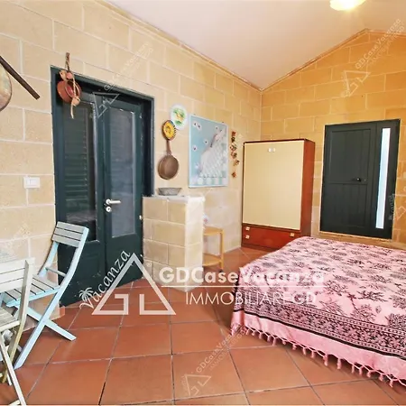 Apartment Gd Case Vacanza - Dimore Dei Martiri - *